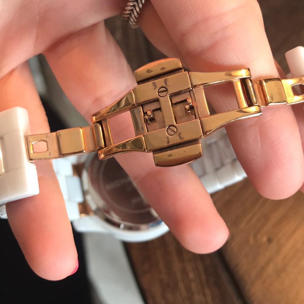 MICHAEL KORS WATCH - Picture 5 of 8